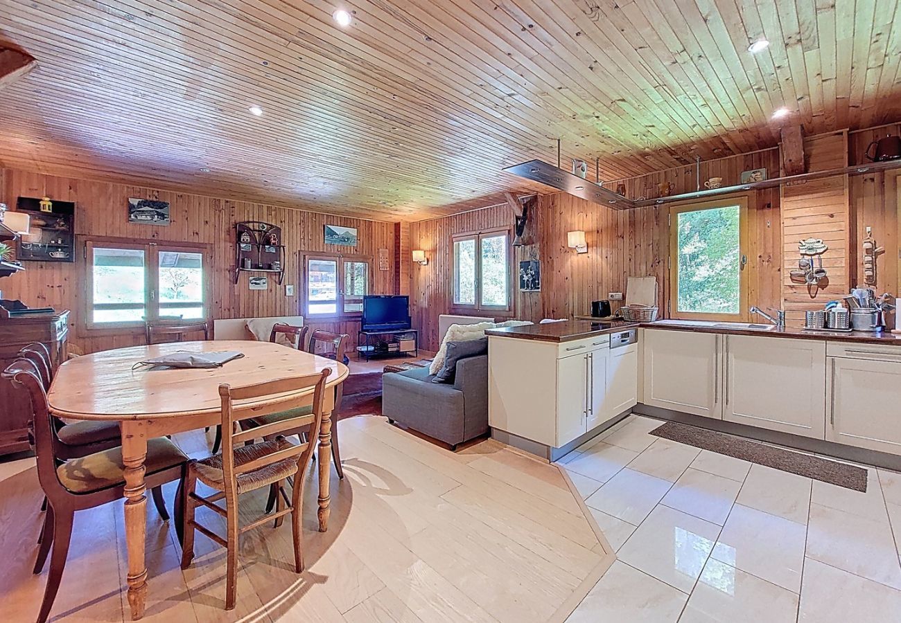 Chalet in Montriond - Chébourins