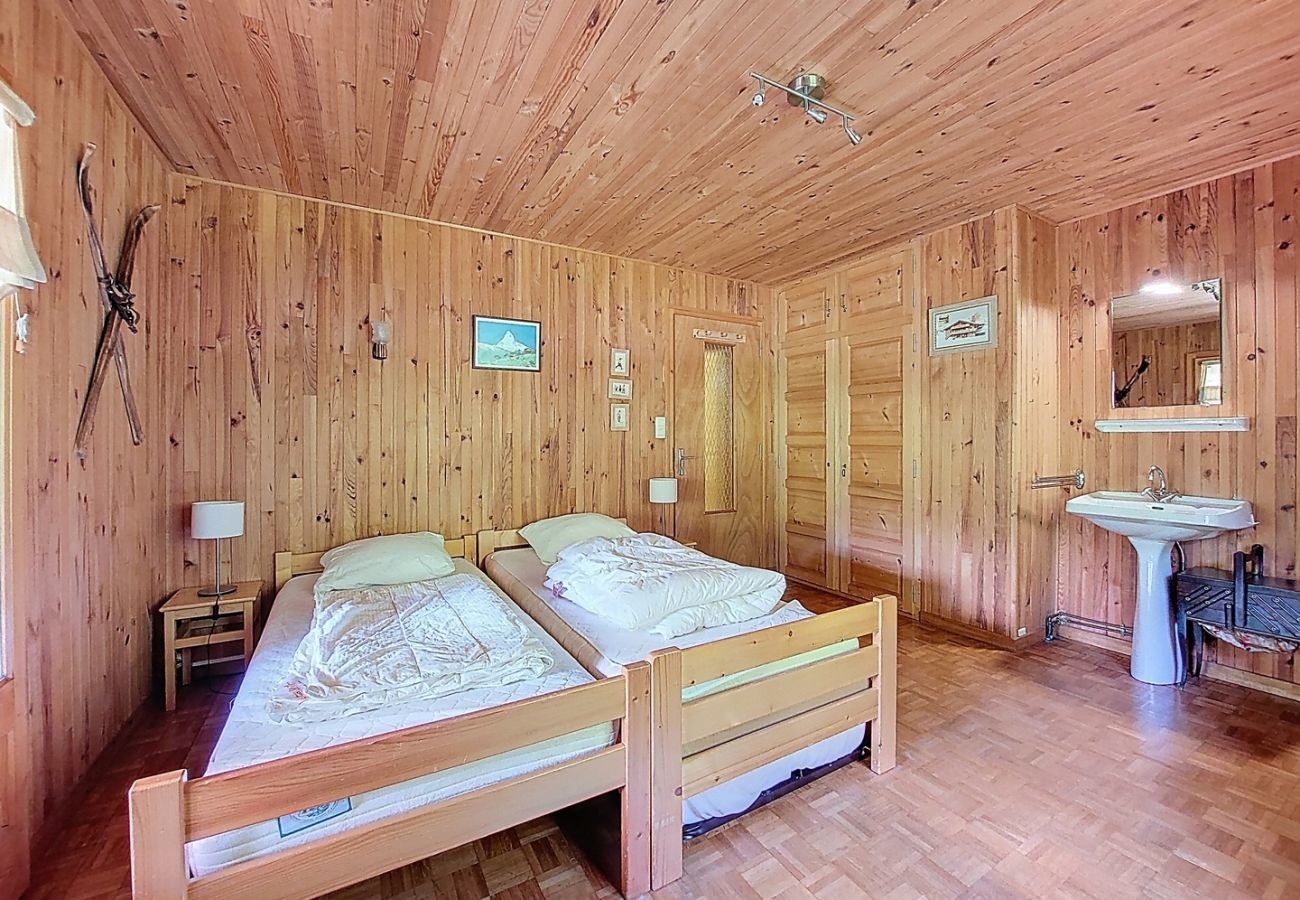 Chalet in Montriond - Chébourins