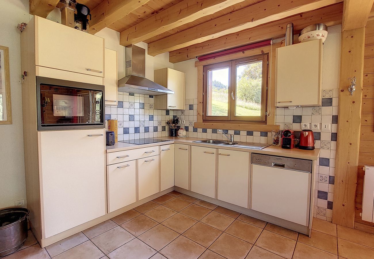 Chalet in Le Biot - Chalet Mon Frère