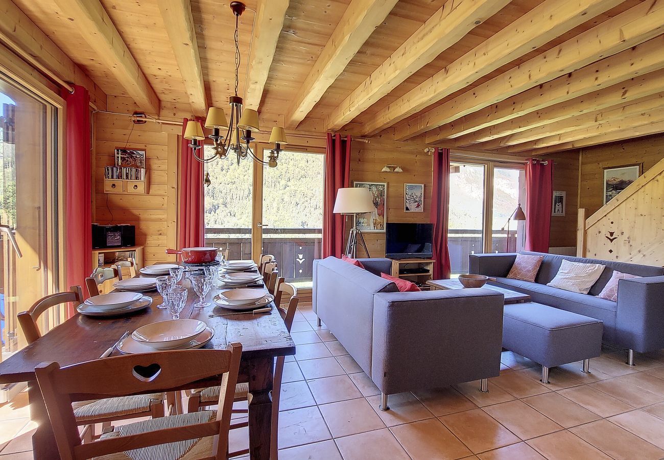 Chalet in Le Biot - Chalet Mon Frère