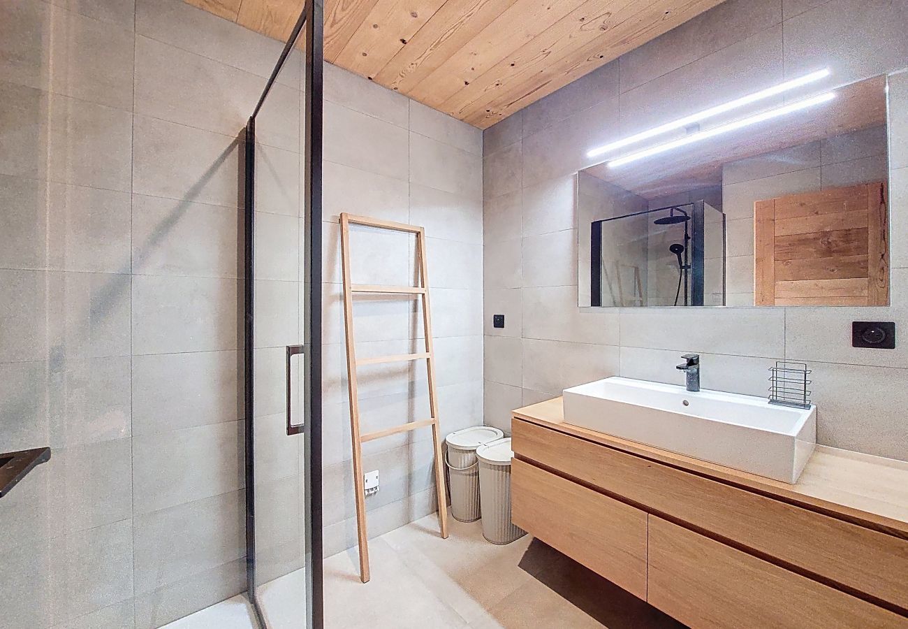 Chalet in Seytroux - Chalet Superbaz