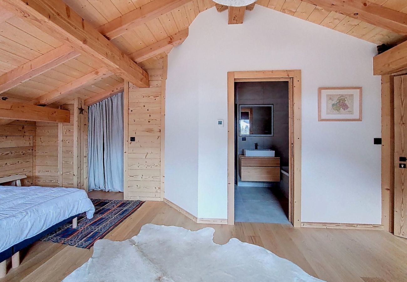 Chalet in Seytroux - Chalet Superbaz