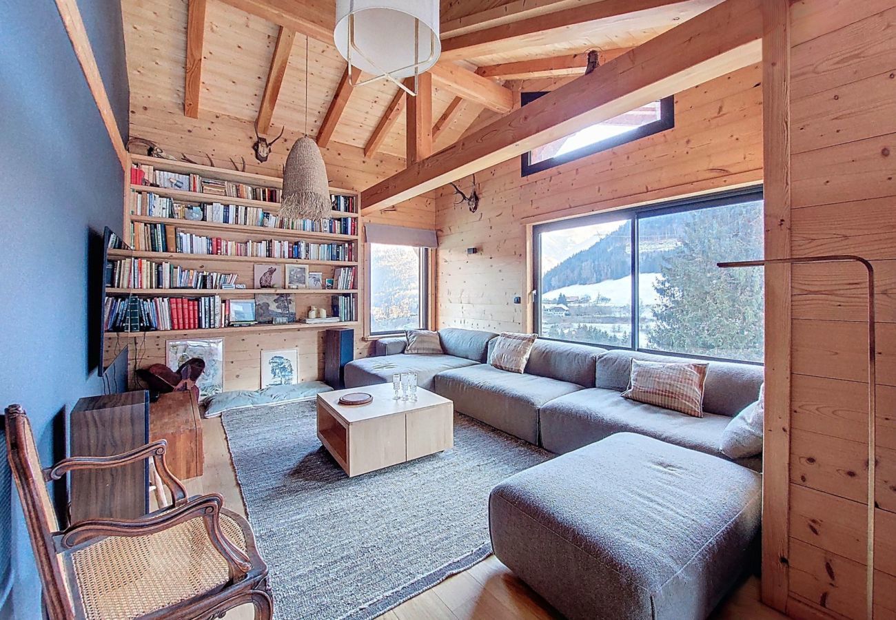 Chalet in Seytroux - Chalet Superbaz