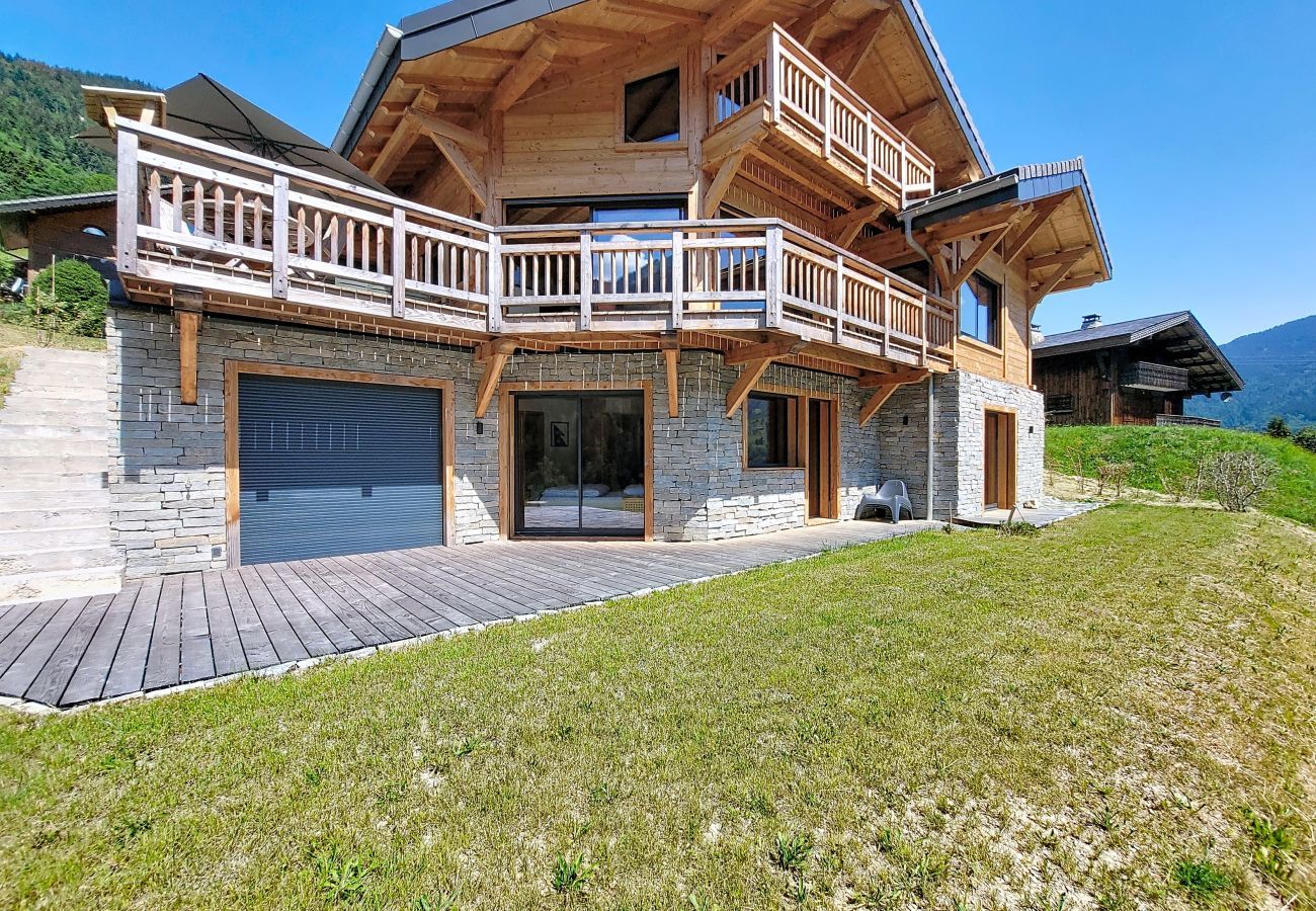 Chalet in Seytroux - Chalet Superbaz